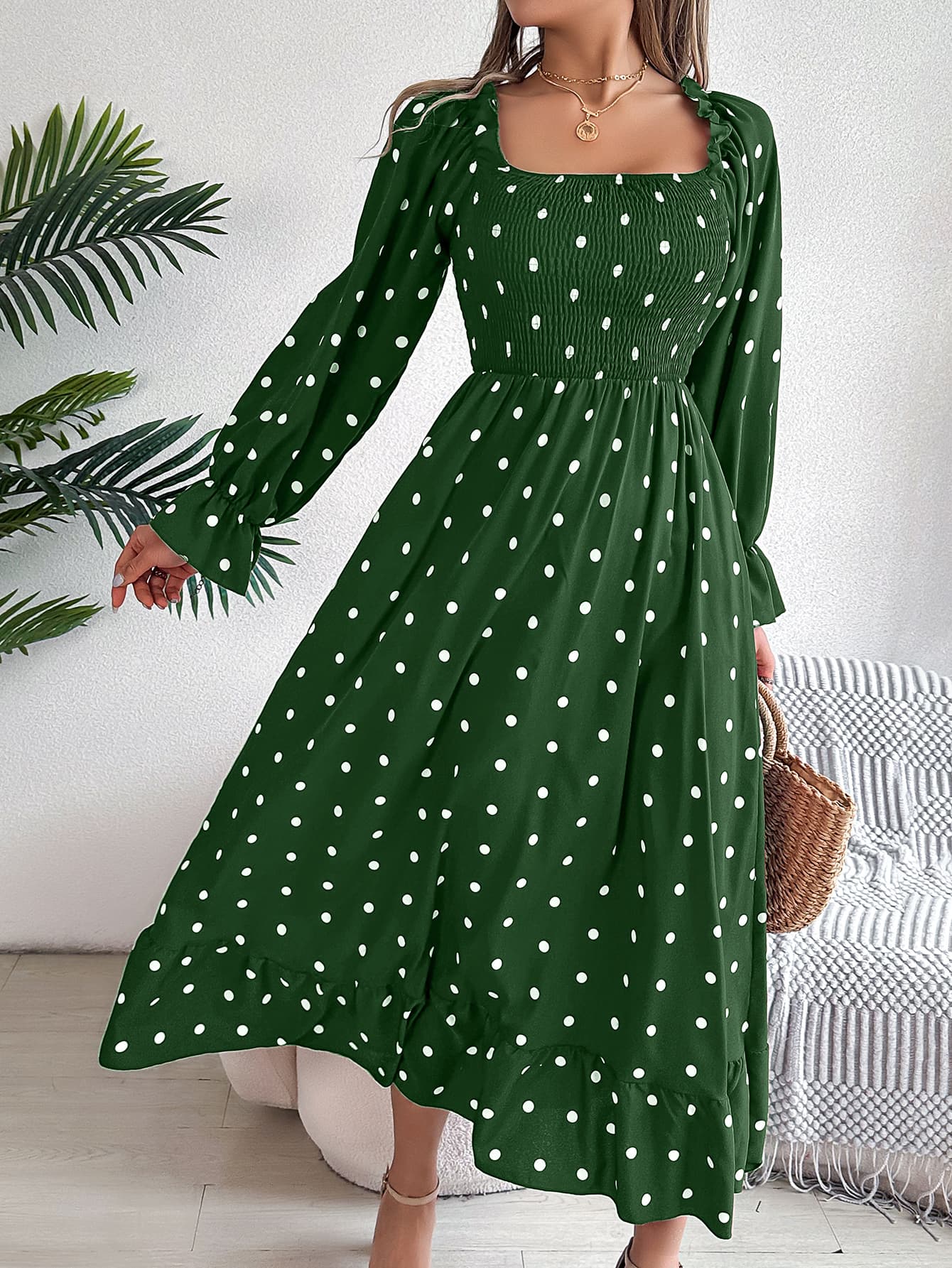 Women's Scalloped Hem Square Neck Polka Dot Flared Maxi Dress vista 6