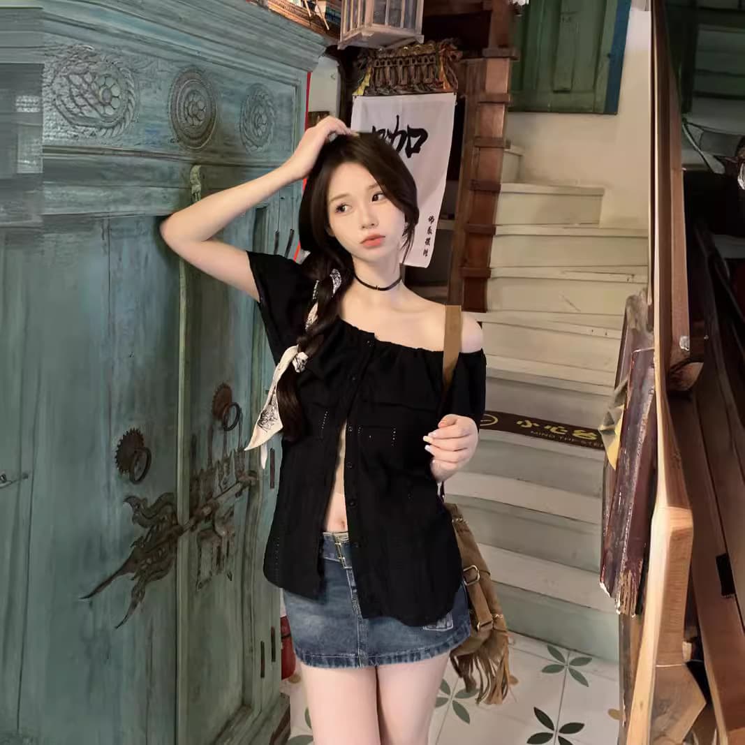 Plus Size Off-shoulder Women's Shirt vista 2