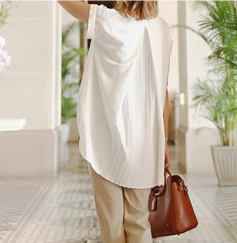 Women's Loose V-neck Short Sleeve Pleated Irregular Stitching Shirt